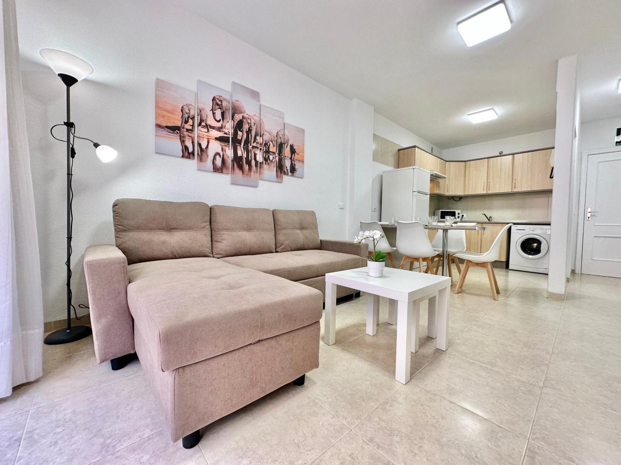 Vivienda Carolina Apartment ซานตาครูซ เด เตเนริเฟ ภายนอก รูปภาพ