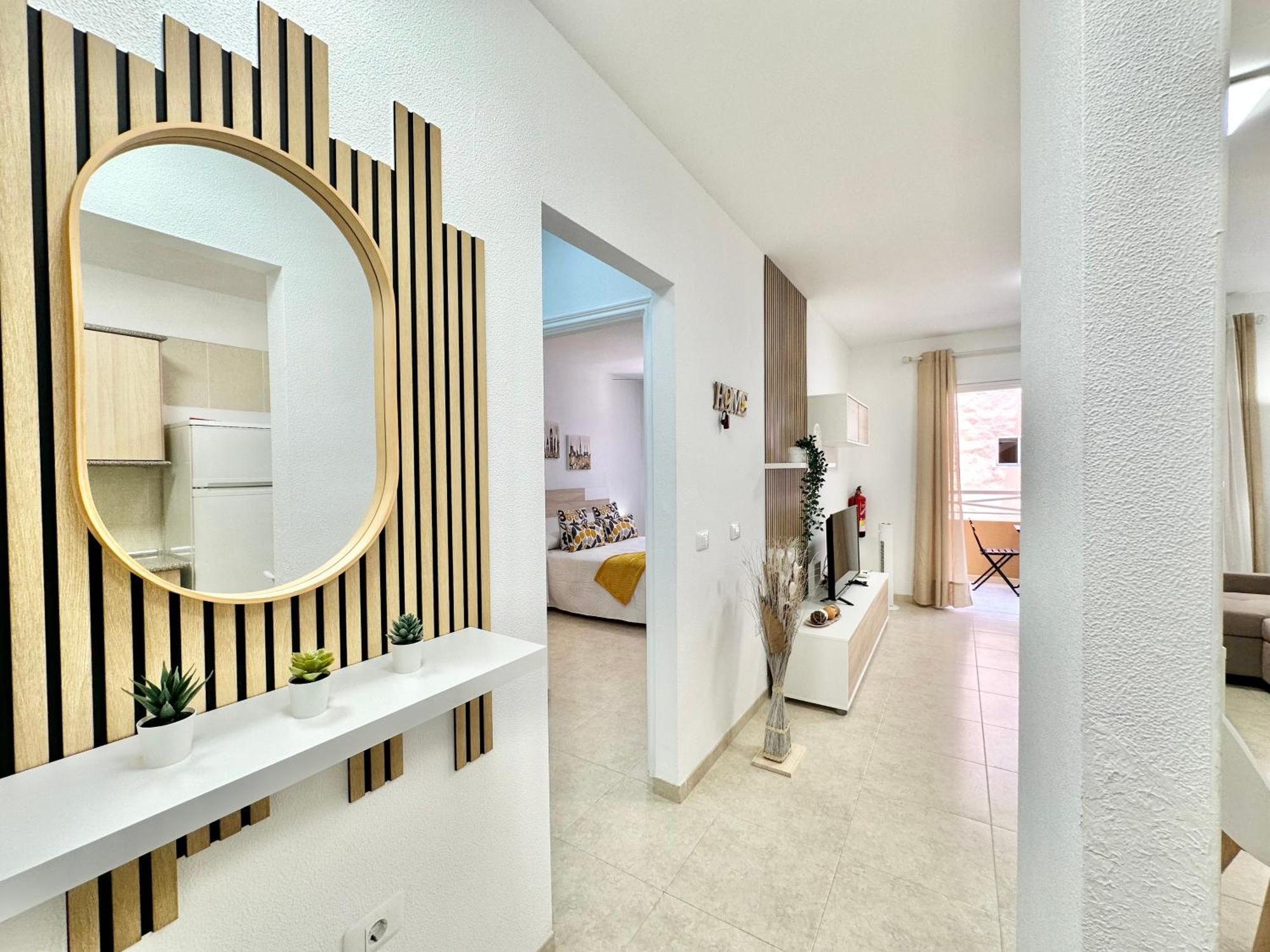 Vivienda Carolina Apartment ซานตาครูซ เด เตเนริเฟ ภายนอก รูปภาพ