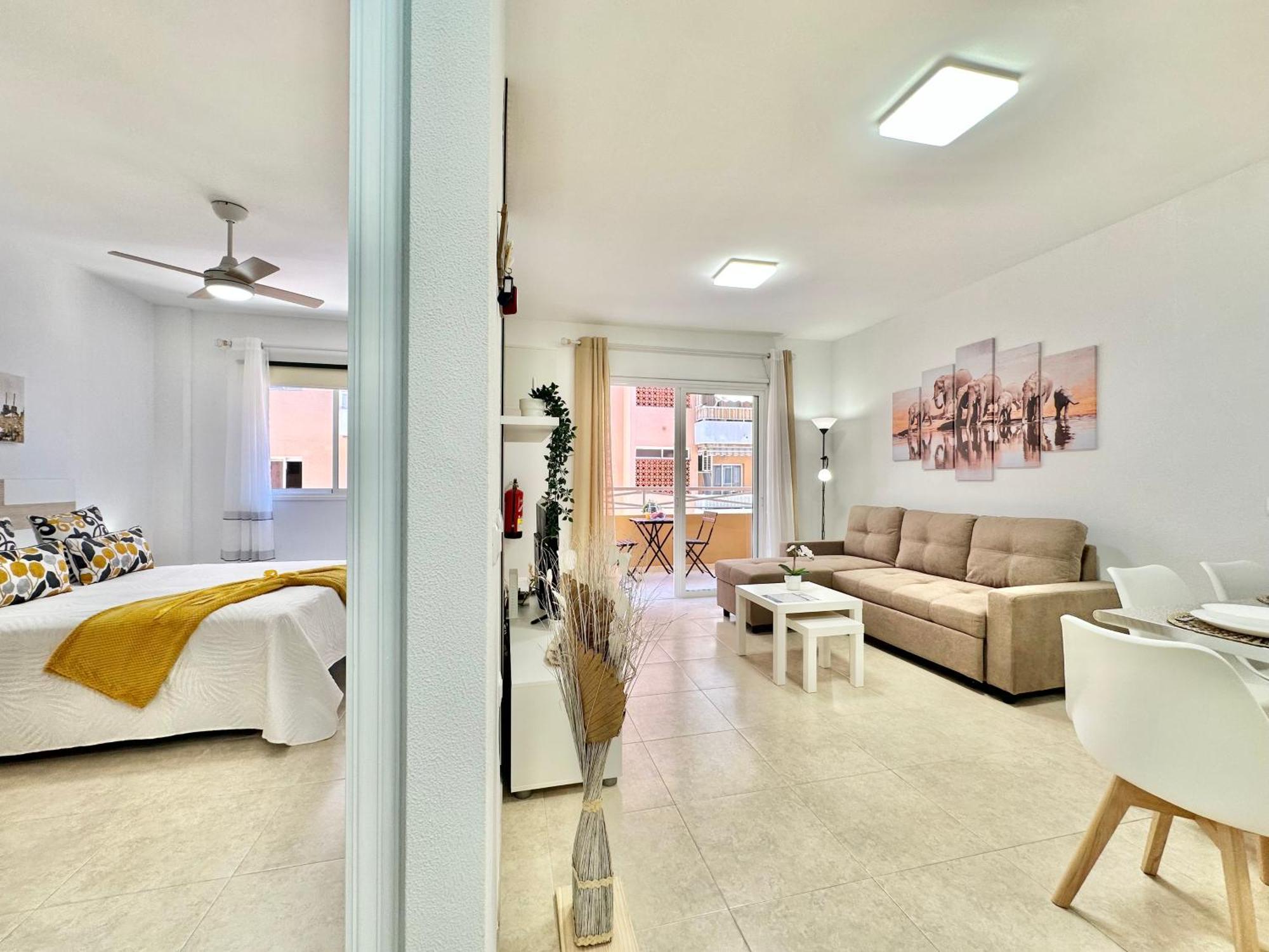 Vivienda Carolina Apartment ซานตาครูซ เด เตเนริเฟ ภายนอก รูปภาพ