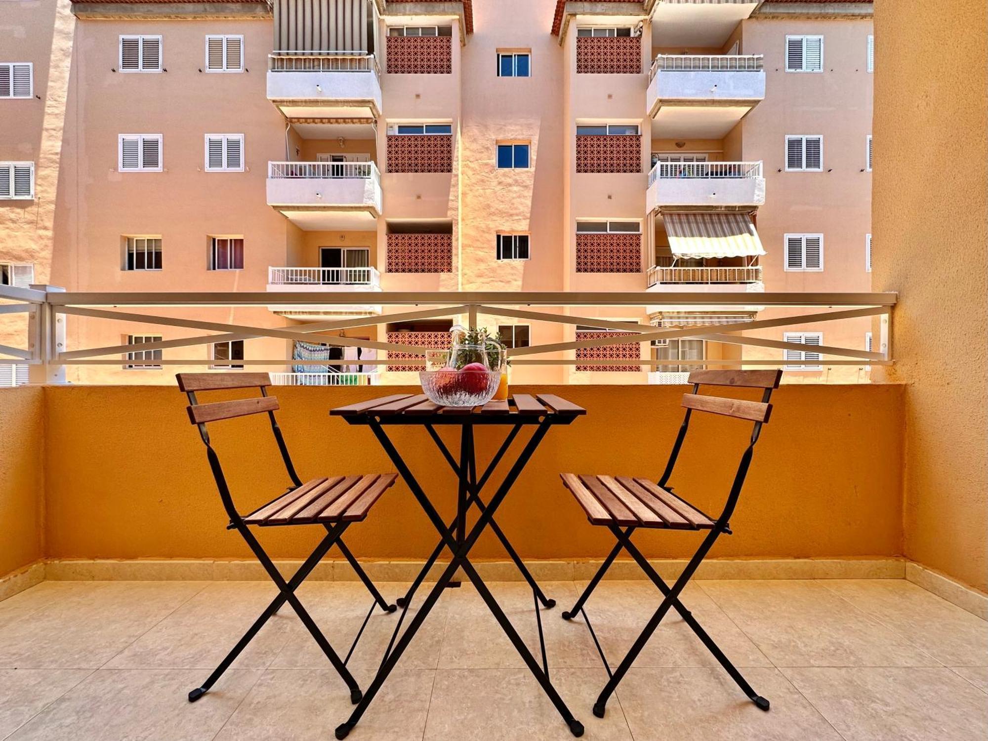 Vivienda Carolina Apartment ซานตาครูซ เด เตเนริเฟ ภายนอก รูปภาพ