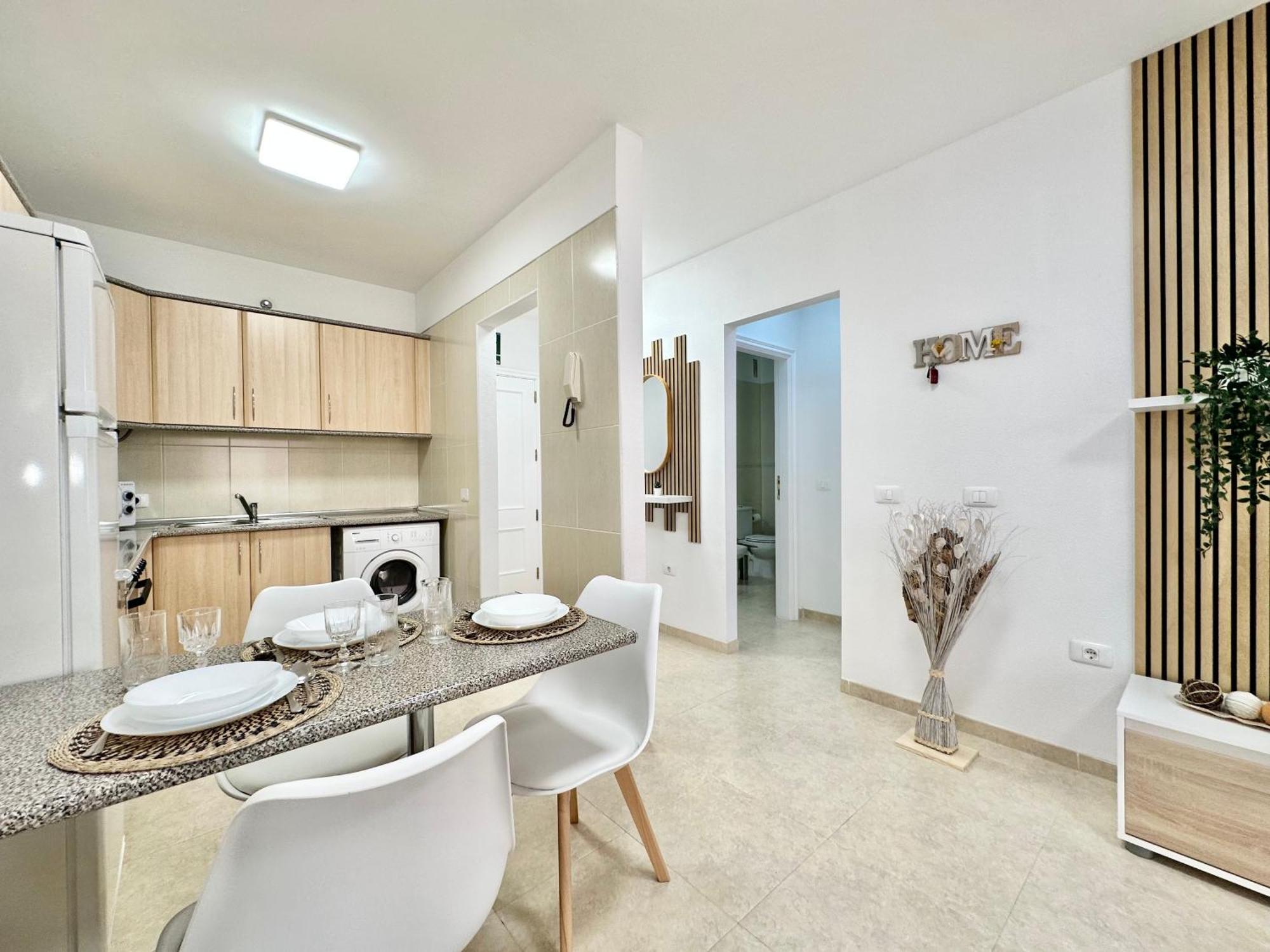 Vivienda Carolina Apartment ซานตาครูซ เด เตเนริเฟ ภายนอก รูปภาพ