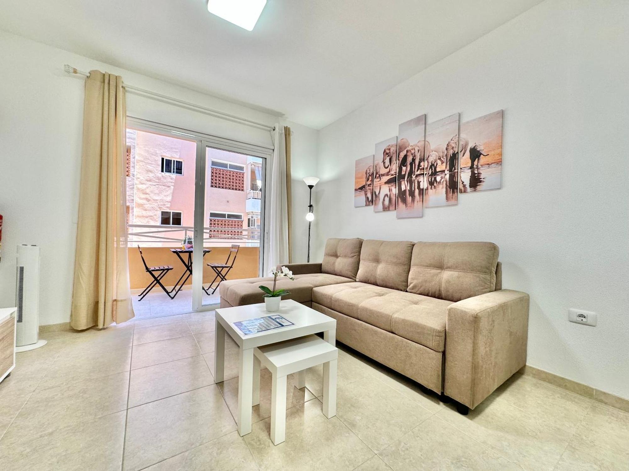 Vivienda Carolina Apartment ซานตาครูซ เด เตเนริเฟ ภายนอก รูปภาพ